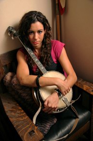 Toledo photographer Dennis Oblander shoots environmental portraits, weddings, model portfolios and boudoir and glamour photos on location.